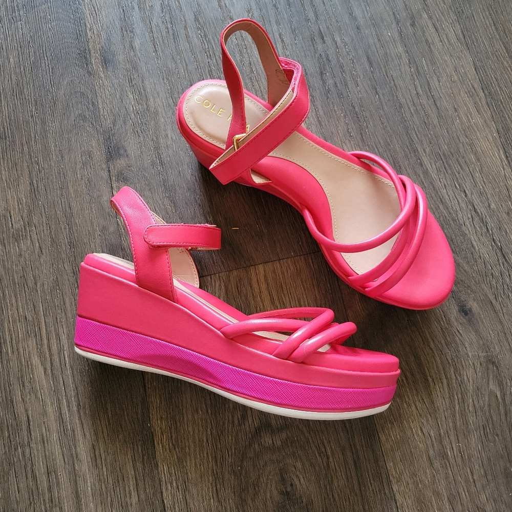 Gorgeous Barbie Pink Cole Haan Wedges size 6.5